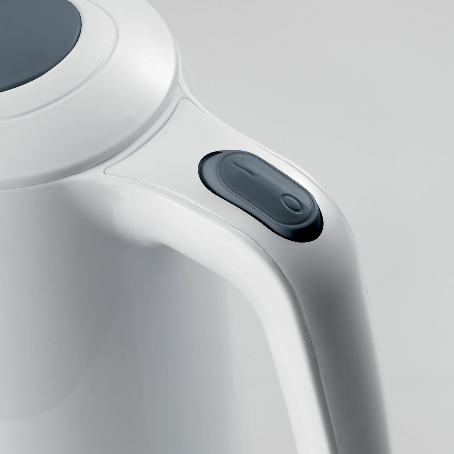 Ariete bollitore cordless con filtro 1.7L 2200W bianco semplice e leggero